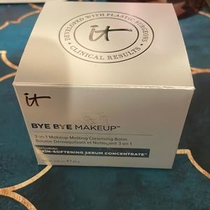 It bye bye makeup cleansing balm
